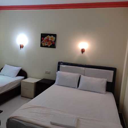 Galaxy Rs Hotel Пном Пен Екстериор снимка