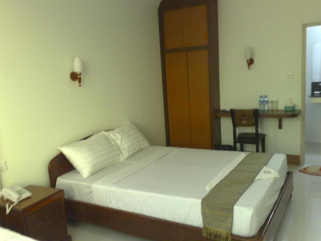 Galaxy Rs Hotel Пном Пен Екстериор снимка