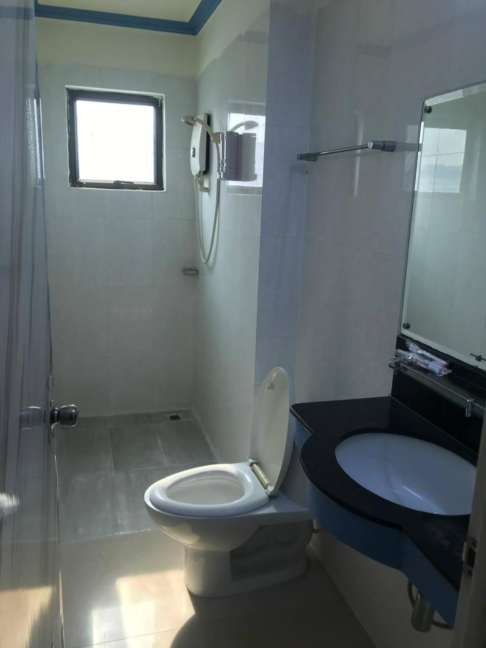 Galaxy Rs Hotel Пном Пен Екстериор снимка